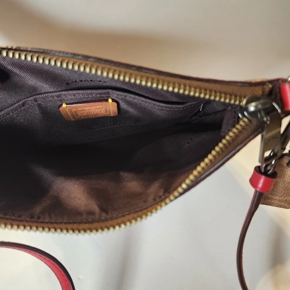 Coach Signature Crossbody Bag - Picture 3 of 3